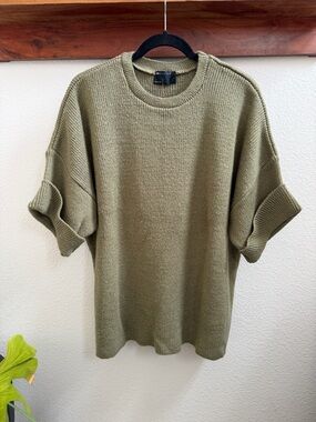 NWT ASOS Women’s Oversized Olive Green Short-Sleeve Crewneck Sweater